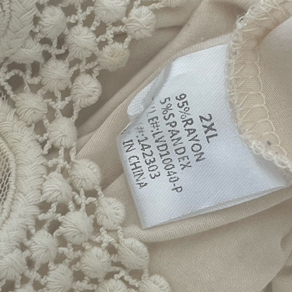 FASHIONOMICS CREAM COLOR CAMI EXTENDER WITH LACE DETAILING SIZE 2XL - Picture 8 of 12